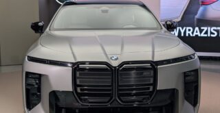 Nowe BMW i7 - widok z przodu